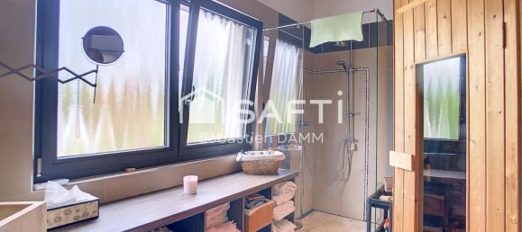 Дом с 5 спальнями в Сен-Бернар, Франция № 64343 4