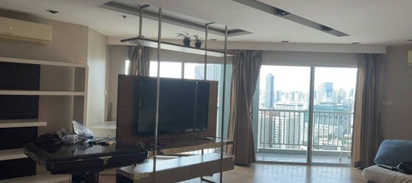 6 bedrooms Penthouse in Huai Khwang, Thailand No. 67776 4