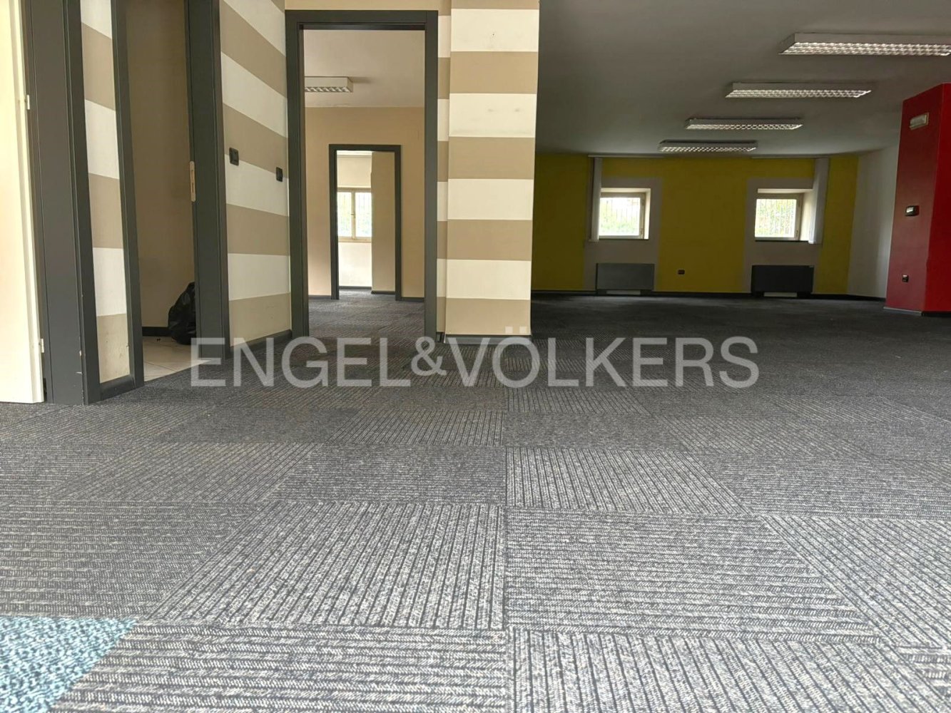 4 bedrooms Apartment in Trento, Italy No. 126317