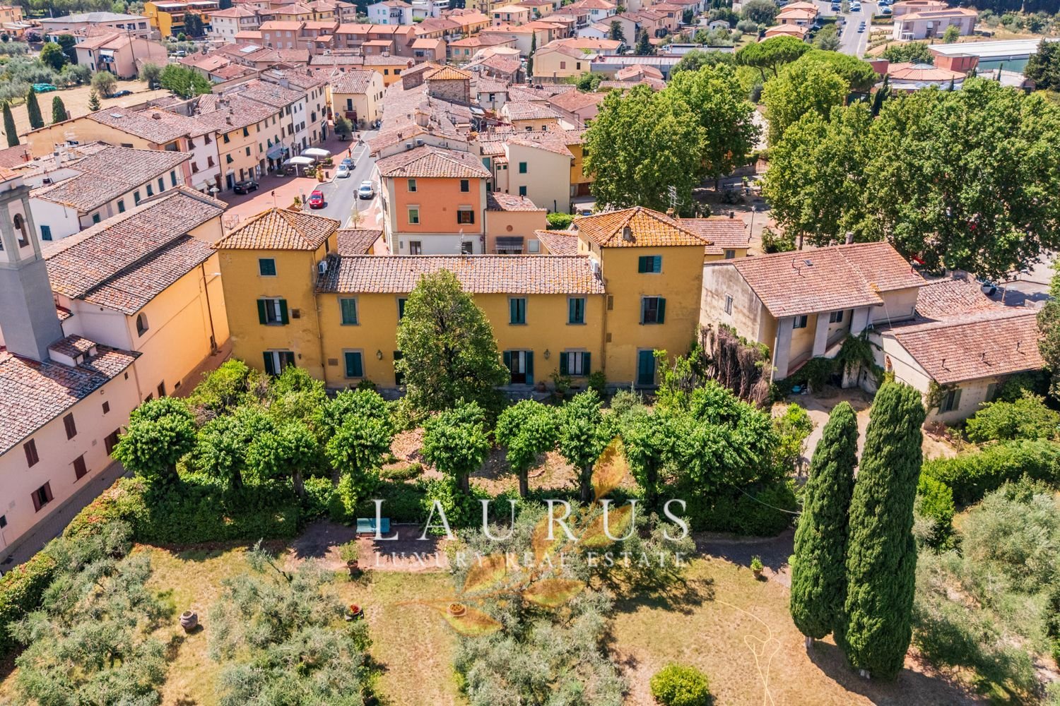 25 rooms Villa in San Casciano in Val di Pesa, Italy No. 301166