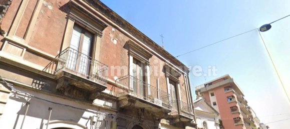 2 bedrooms Apartment in Catania, Italy No. 299359 3