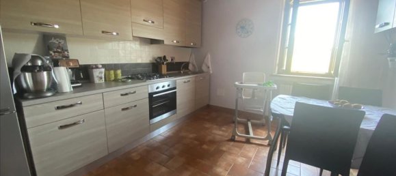 3 rooms Apartment in Castiglione del Lago, Italy No. 112812 4