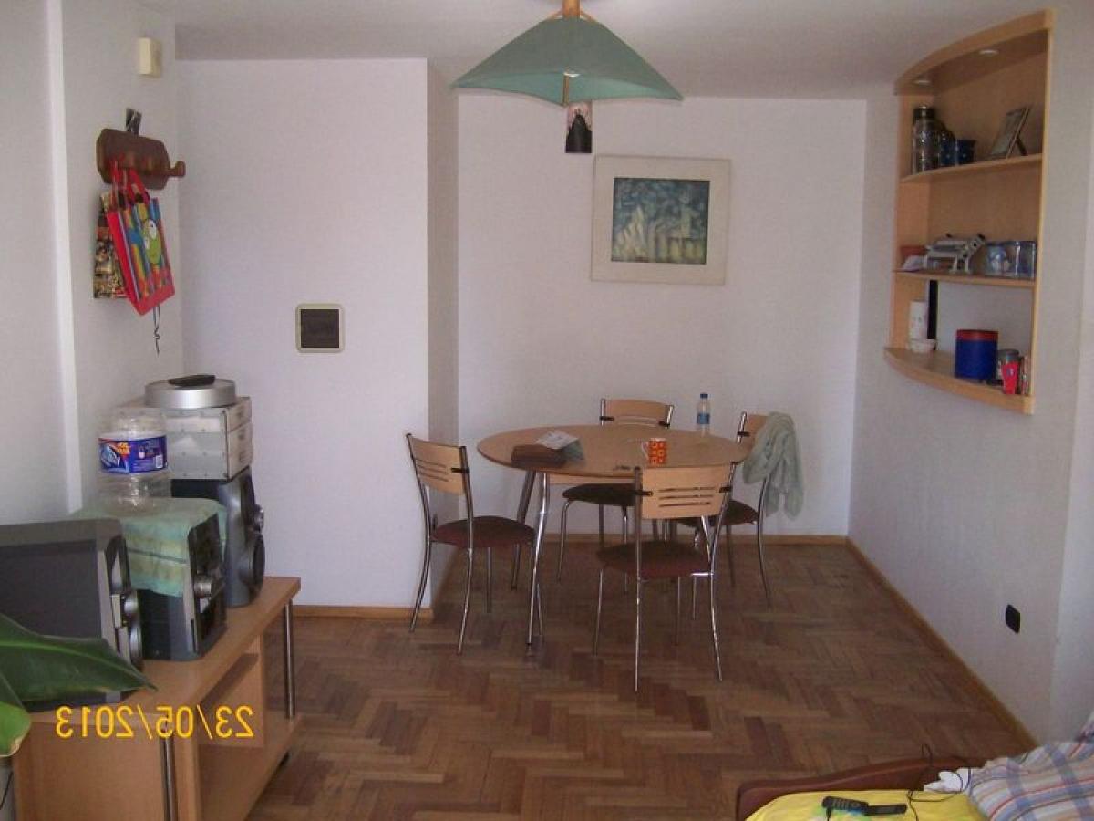 Apartamento de 2 dormitorios en Córdoba, Argentina No. 12222