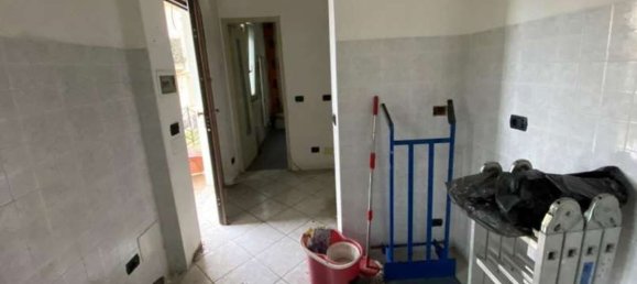 3 rooms Apartment in Garbagnate Milanese, Italy No. 182615 4