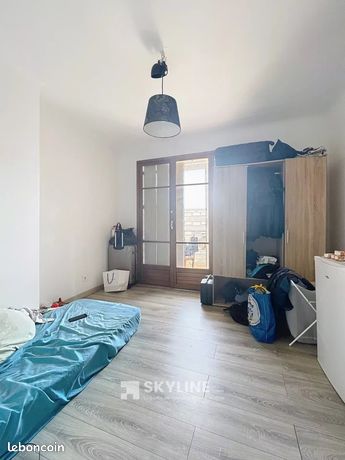 2 bedrooms Apartment in Marseille, France No. 311817