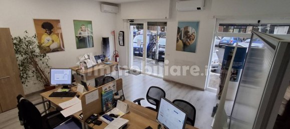 1 room Commercial property in Rome, Italy No. 10019 21