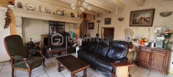 3 bedrooms Apartment in Loire, France No. 302883 4