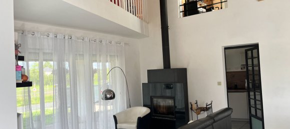 4 Schlafzimmer Haus in Darvoy, France, Nr. 61129 3