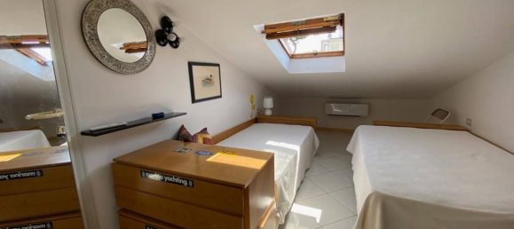 4-salle Penthouse à Viareggio, Italy No. 267646 28