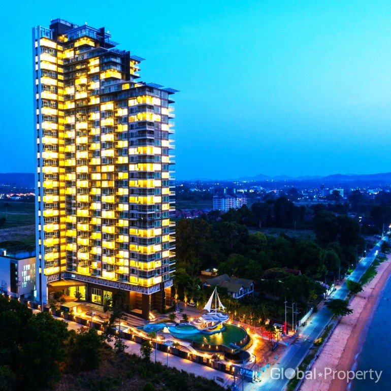 2 bedrooms Condo in Pattaya, Thailand No. 11646