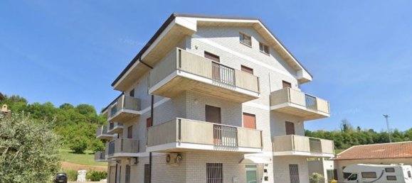 4 bedrooms Apartment in Monterubbiano, Italy No. 314018 3