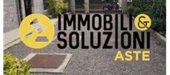 5 rooms House in Gorla Maggiore, Italy No. 98434 35