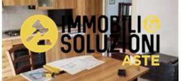 5 rooms House in Gorla Maggiore, Italy No. 98434 7