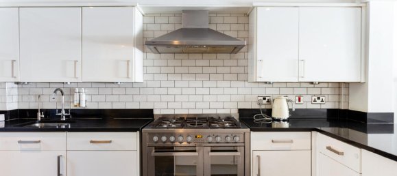 4 bedrooms House in London, United Kingdom No. 14155 10