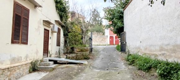 Дом с 11 спальнями в Палермо, Италия № 168238 19