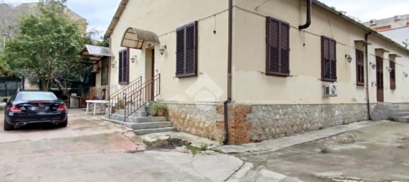 Дом с 11 спальнями в Палермо, Италия № 168238 29