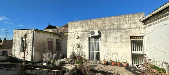 Casa de 7 divisões em Sant'Agata li Battiati, Italy N.º 150835 2