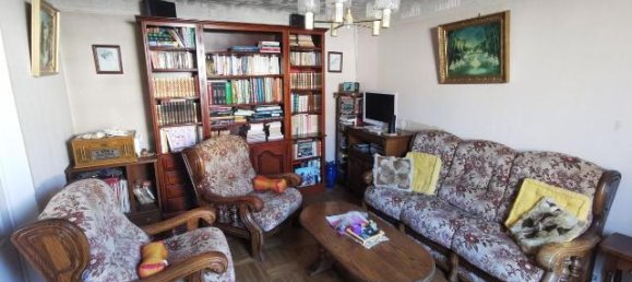 2 Schlafzimmer Haus in Villeneuve-le-Roi, France, Nr. 343237 5