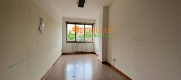 Офис 390м² в Кампобассо, Италия № 125048 12