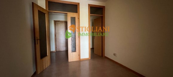 Офис 390м² в Кампобассо, Италия № 125048 20
