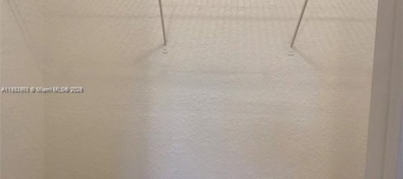 4 Schlafzimmer Gewerbliche Immobilien in Miami, USA, Nr. 614634 3