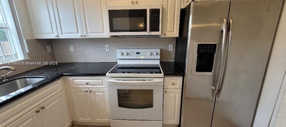4 Schlafzimmer Gewerbliche Immobilien in Miami, USA, Nr. 614634 9