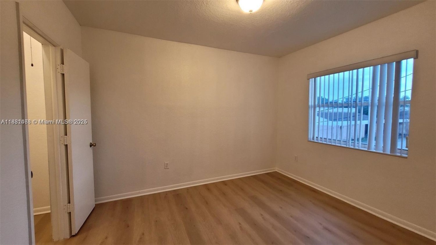 4 Schlafzimmer Gewerbliche Immobilien in Miami, USA, Nr. 614634