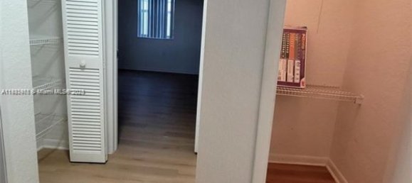 4 Schlafzimmer Gewerbliche Immobilien in Miami, USA, Nr. 614634 5
