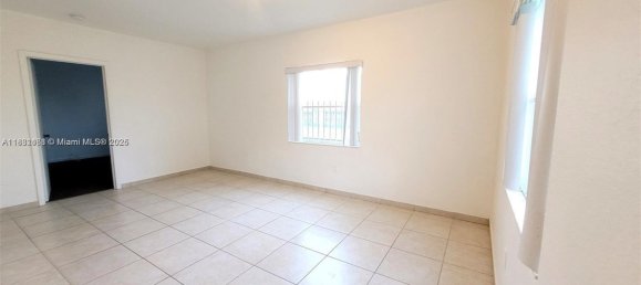 4 Schlafzimmer Gewerbliche Immobilien in Miami, USA, Nr. 614634 11