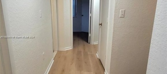 4 Schlafzimmer Gewerbliche Immobilien in Miami, USA, Nr. 614634 6