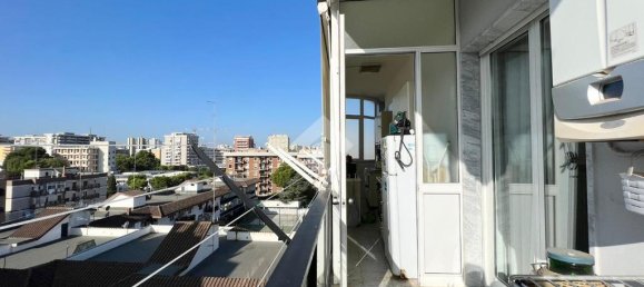 2 Schlafzimmer Wohnung in Bari, Italy, Nr. 112570 12