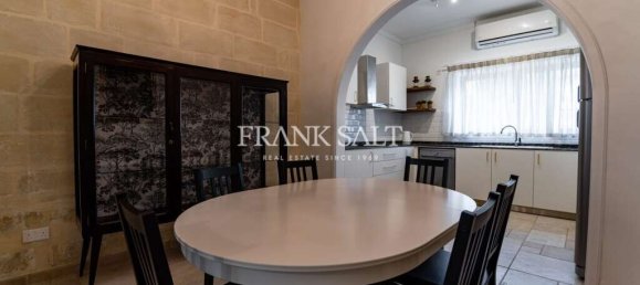 4 bedrooms House in Attard, Malta No. 10192 19