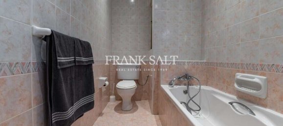 4 bedrooms House in Attard, Malta No. 10192 7