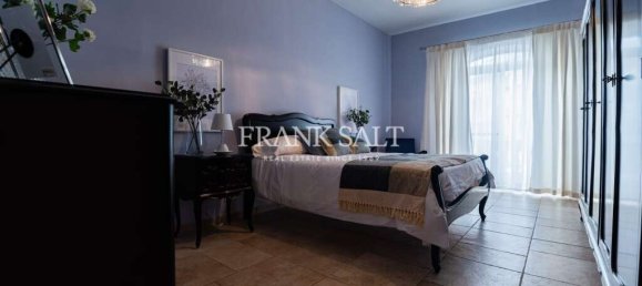 4 bedrooms House in Attard, Malta No. 10192 10