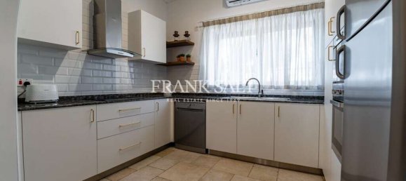 4 bedrooms House in Attard, Malta No. 10192 18