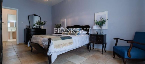 4 bedrooms House in Attard, Malta No. 10192 9