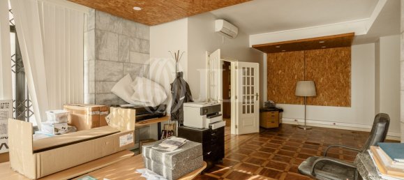 8 bedrooms Villa in Lisbon, Portugal No. 98428 10