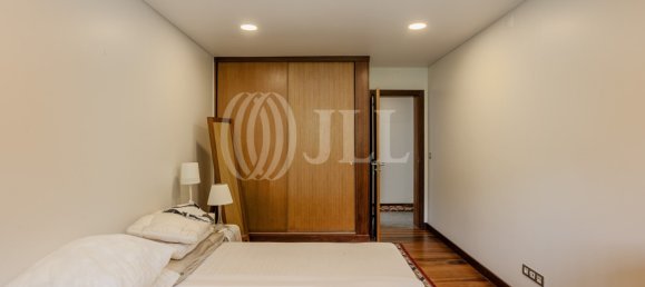 8 bedrooms Villa in Lisbon, Portugal No. 98428 20