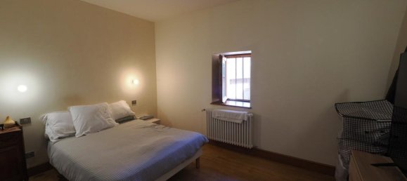 8 Schlafzimmer Haus in Tournus, France, Nr. 201738 35