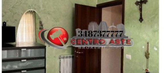 6 rooms Apartment in Rome, Italy No. 205410 3