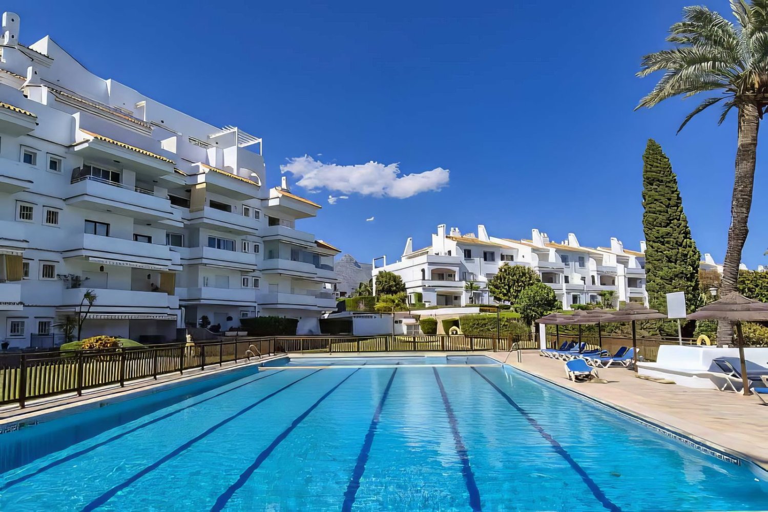 2 chambres Appartement à Marbella, Spain No. 135025