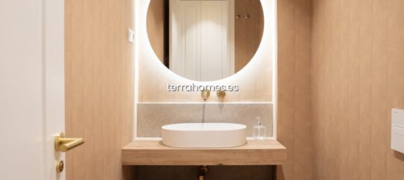 3 bedrooms Apartment in Madrid, Spain No. 124816 11