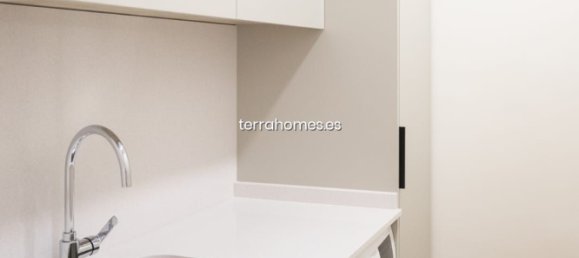 3 bedrooms Apartment in Madrid, Spain No. 124816 10