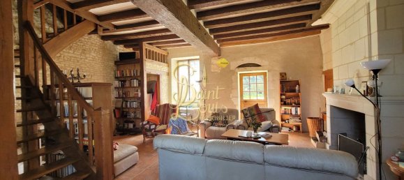 5 bedrooms House in Richelieu, France No. 75897 4