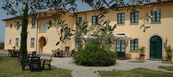 1850m² Hotel in Cerreto Guidi, Italy No. 327036 2