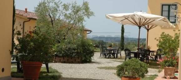 1850m² Hotel in Cerreto Guidi, Italy No. 327036 3