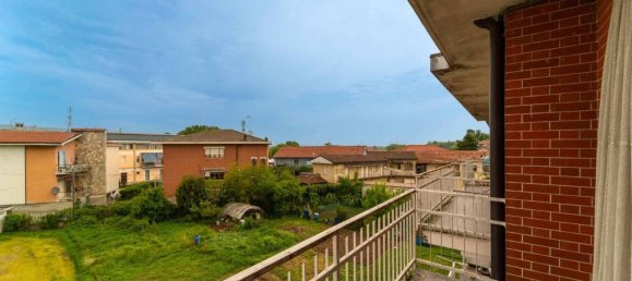 4 rooms Apartment in Poirino, Italy No. 149939 13