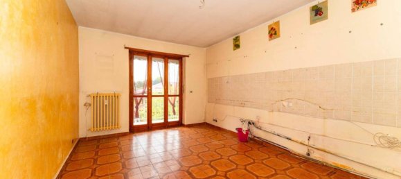 4 rooms Apartment in Poirino, Italy No. 149939 25