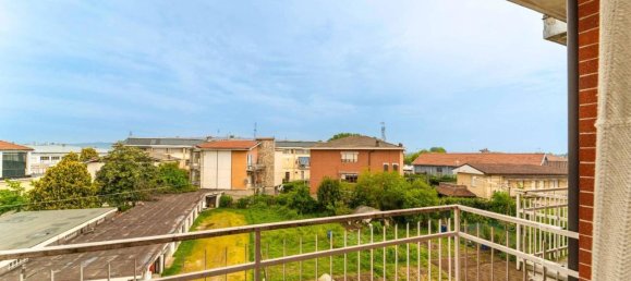 4 rooms Apartment in Poirino, Italy No. 149939 11
