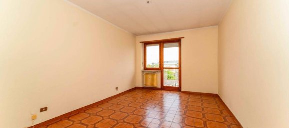 4 rooms Apartment in Poirino, Italy No. 149939 26